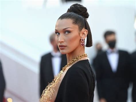 bella hadid nepo baby.